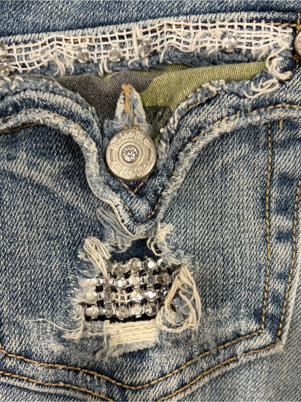 Miss Me Special Edition Jp4221bs Camouflage Rhinestone Bling Bootcut Size 26 - Picture 4 of 9